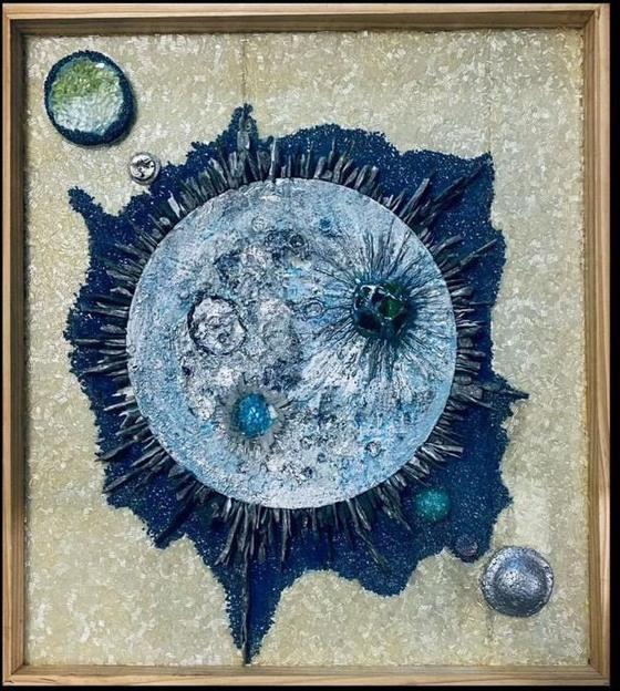 Cabeza Lunar — Rocas, cristales y cuentas, 2024